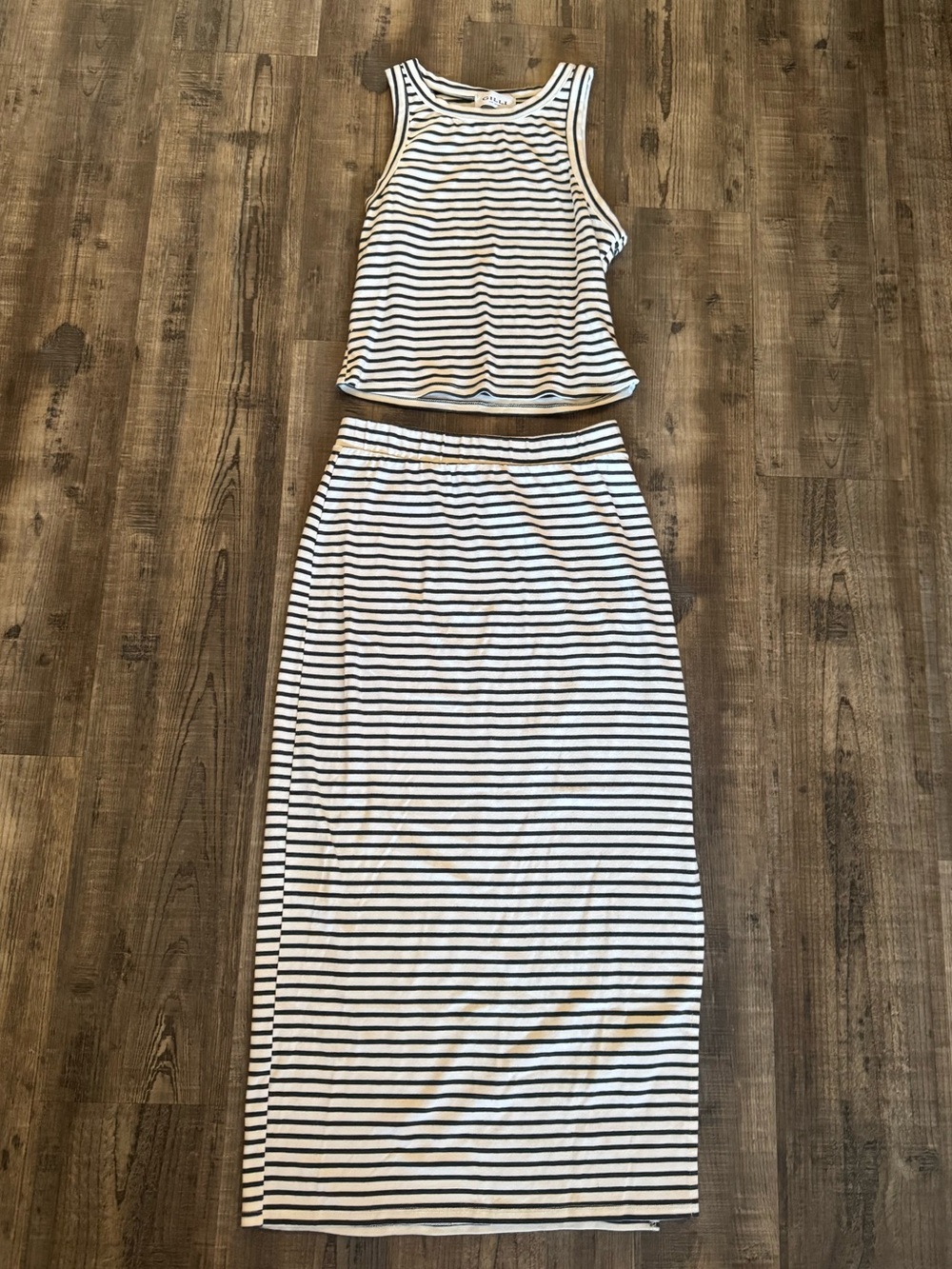 Gilli White and Black Striped Tank Top & Midi Skirt Set